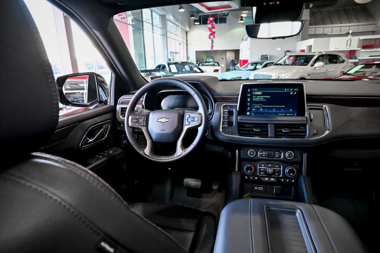 2024 Chevrolet Suburban High Country, Assist Step, Pano Roof Springfield NJ