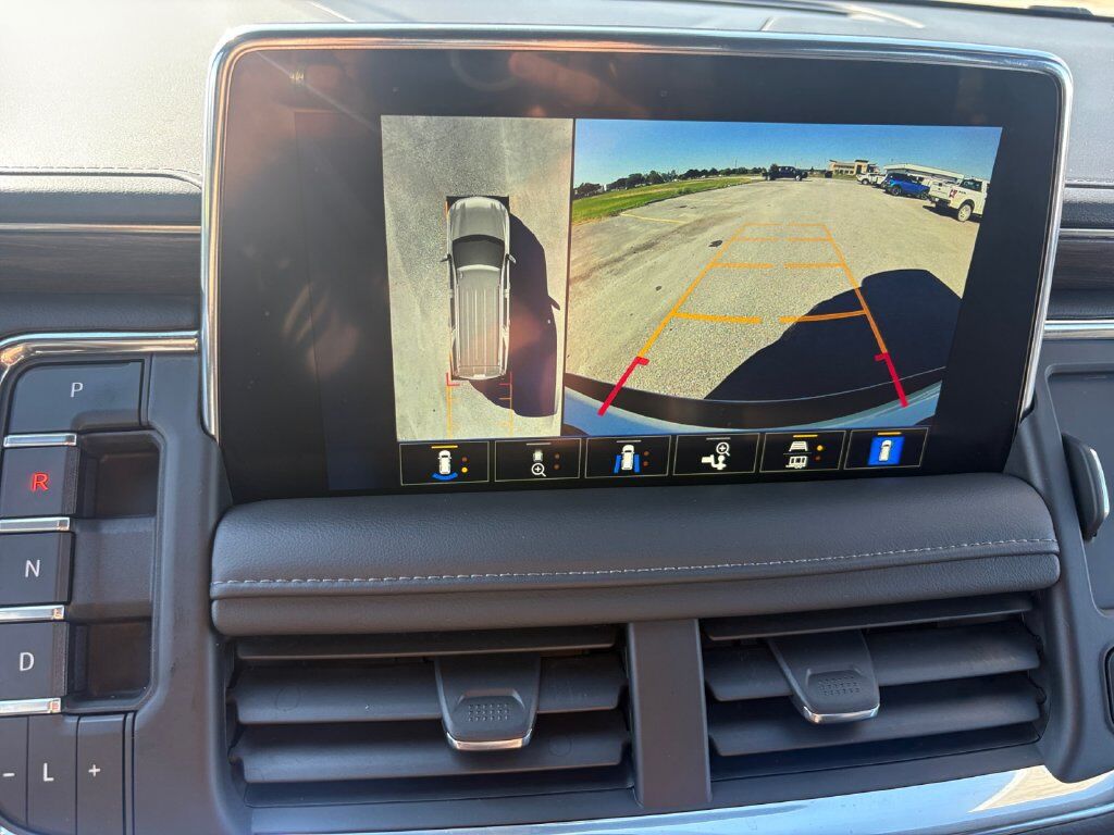 2024 Chevrolet Suburban LT Hondo TX