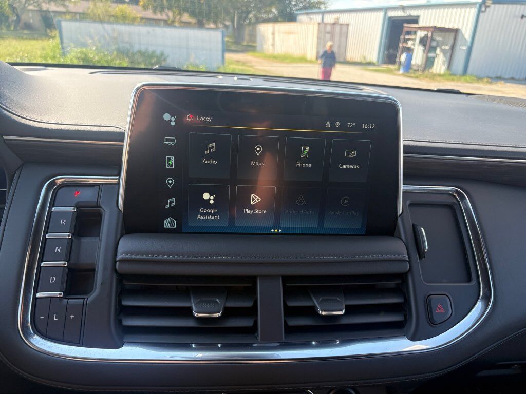 2024 Chevrolet Suburban LT Hondo TX