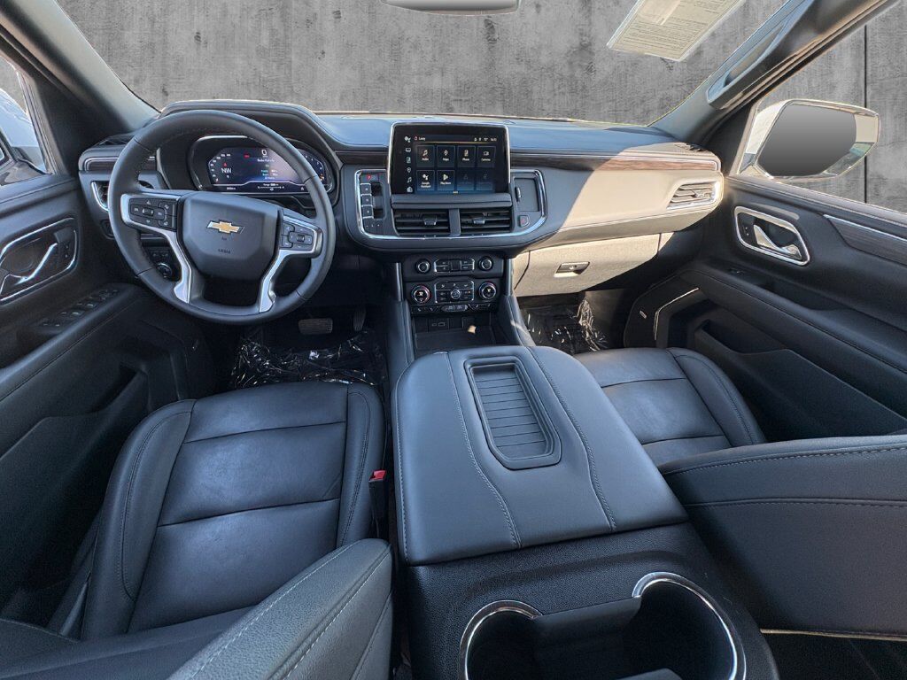 2024 Chevrolet Suburban LT Hondo TX
