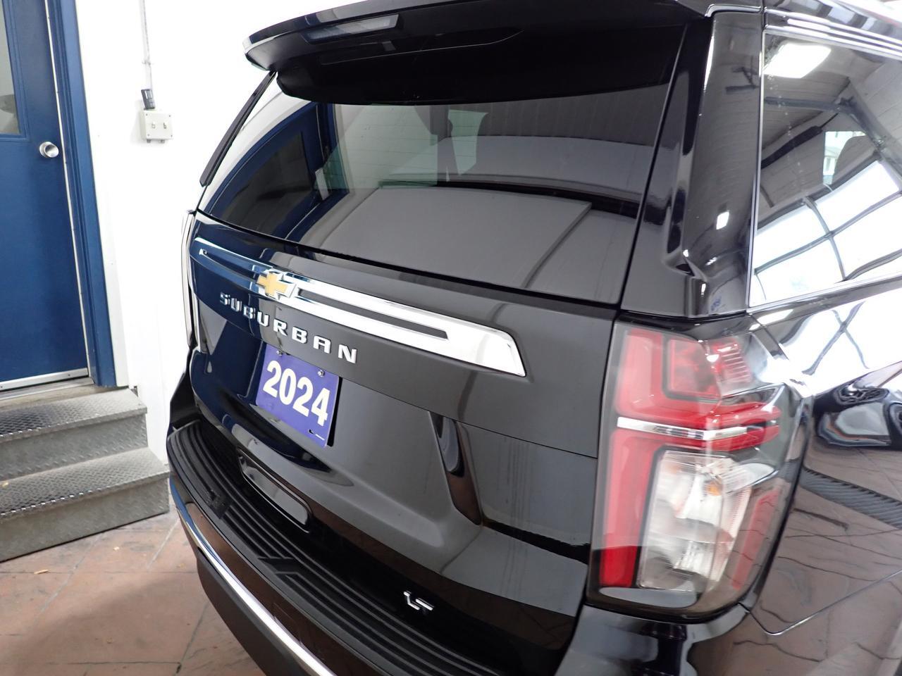 2024 Chevrolet Suburban LT 4WD 4DR LEATHER Listowel ON
