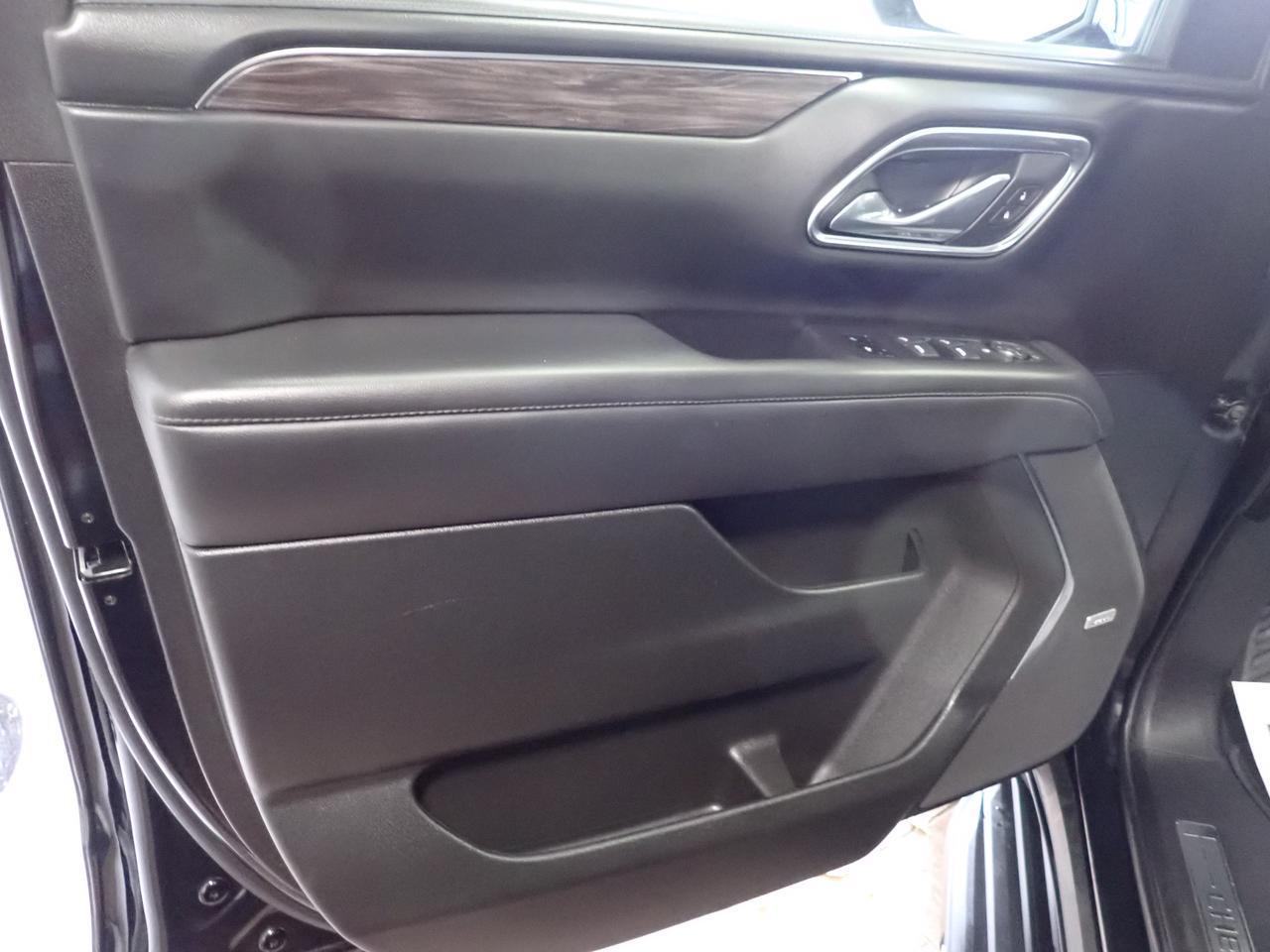 2024 Chevrolet Suburban LT 4WD 4DR LEATHER Listowel ON