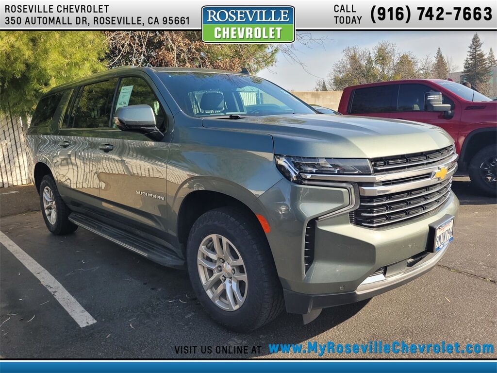 2024 Chevrolet Suburban LT