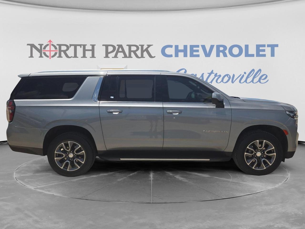 2024 Chevrolet Suburban LT