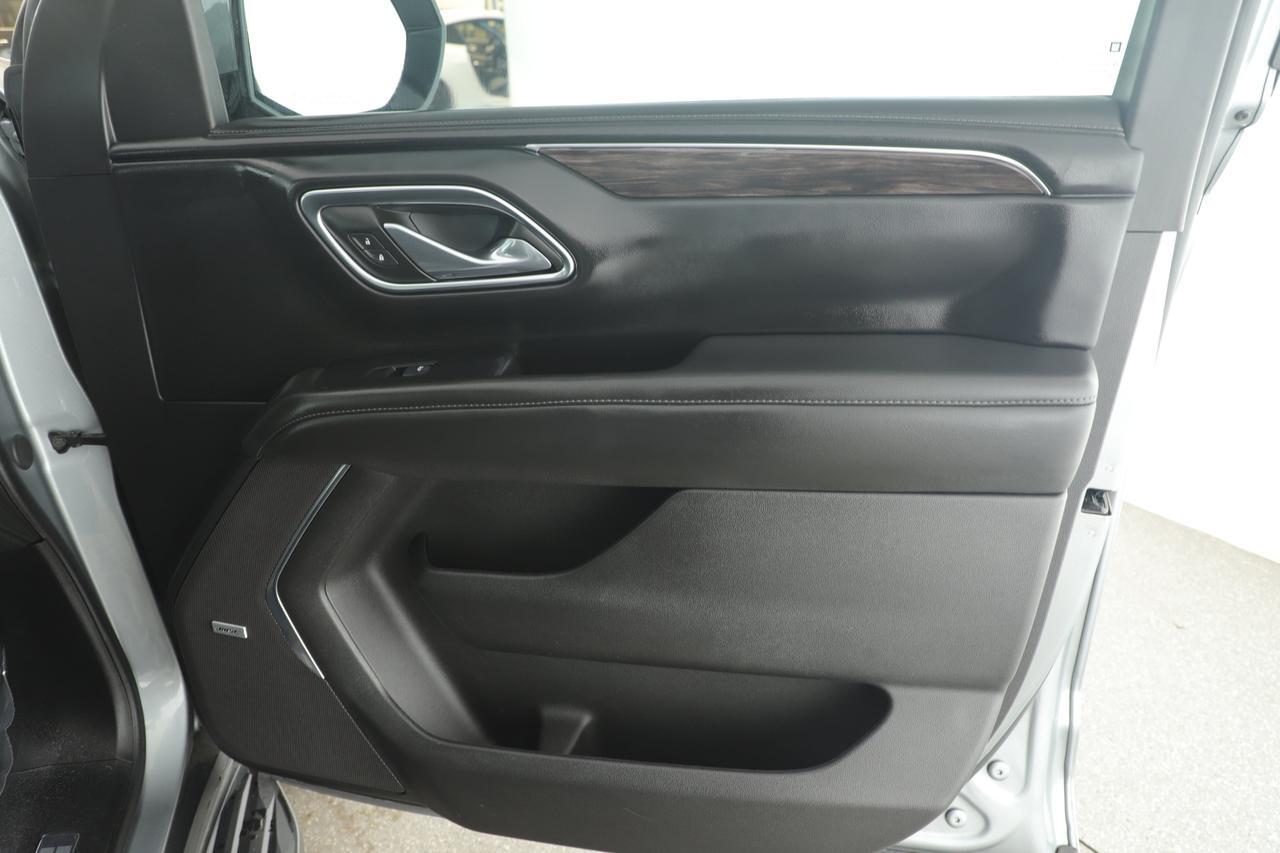 2024 Chevrolet Suburban LT New Braunfels TX