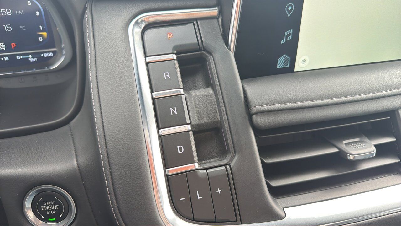 2024 Chevrolet Suburban LT Sherwood Park AB