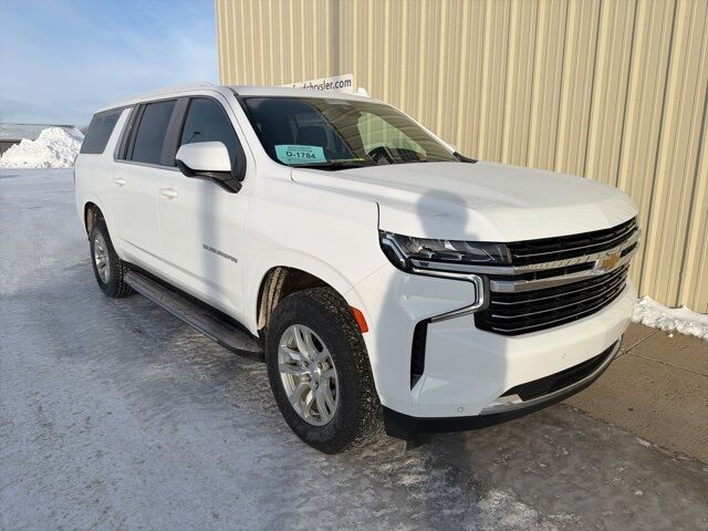 2024 Chevrolet Suburban LT Watertown SD
