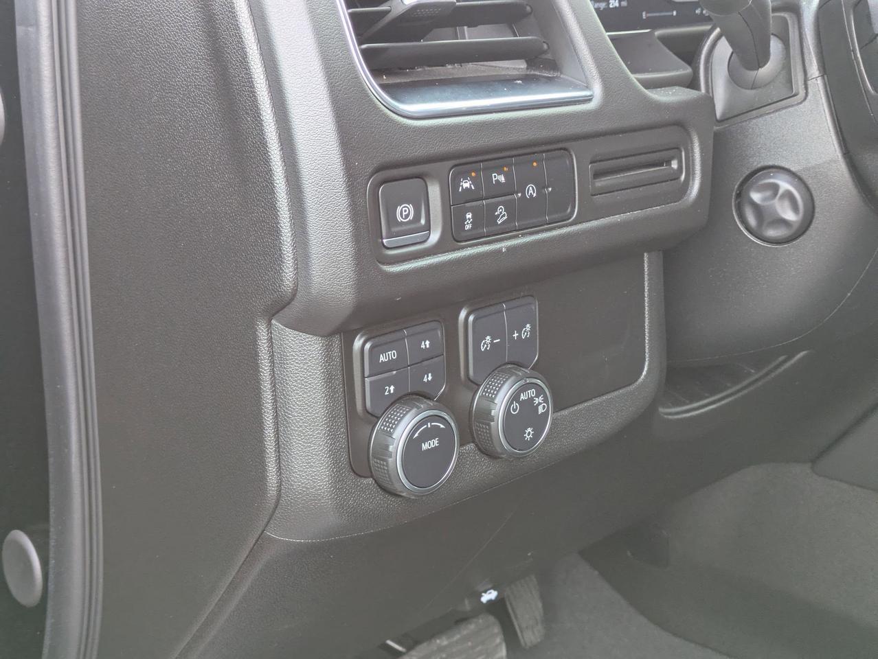 2024 Chevrolet Suburban Premier Castroville TX