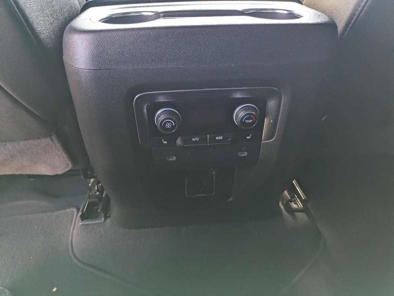 2024 Chevrolet Suburban Premier Castroville TX