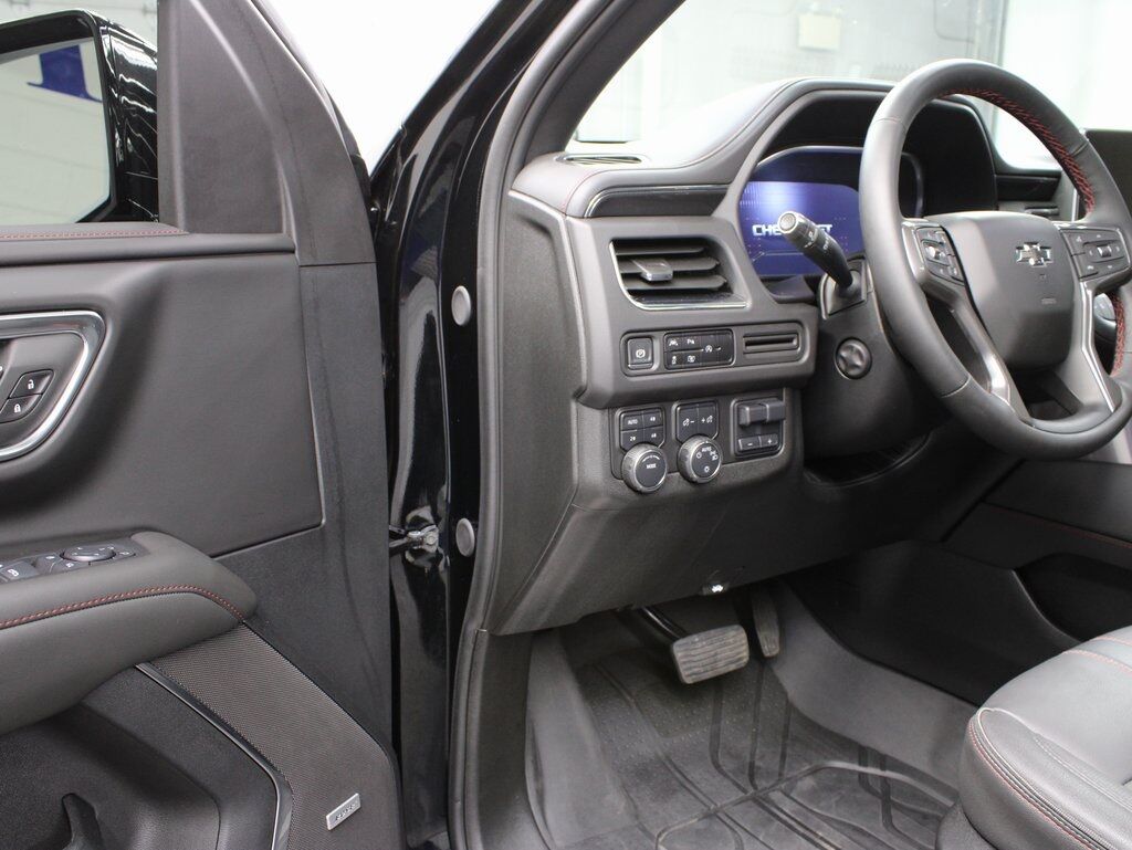 2024 Chevrolet Suburban RST 4WD 7 Passenger Fond du Lac WI