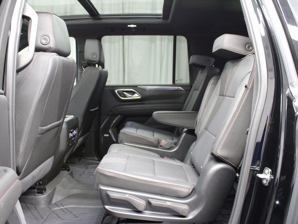 2024 Chevrolet Suburban RST 4WD 7 Passenger Fond du Lac WI