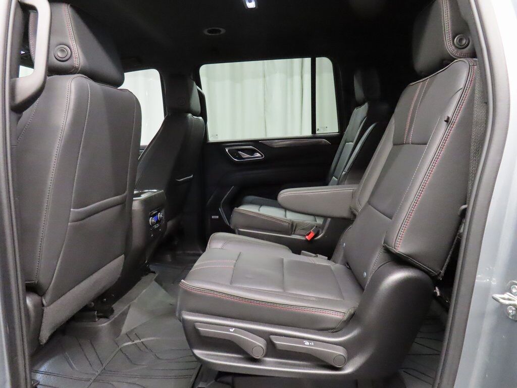 2024 Chevrolet Suburban RST 4WD 7 Passenger Fond du Lac WI