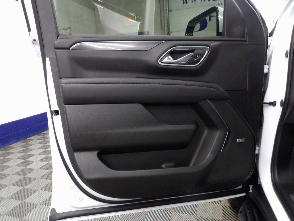 2024 Chevrolet Suburban RST 4WD 7 Passenger Fond du Lac WI