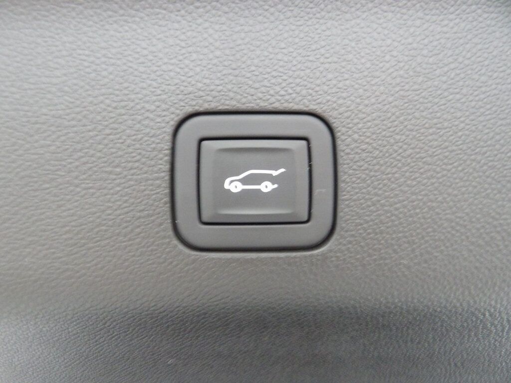 2024 Chevrolet Suburban RST 4WD 7 Passenger Fond du Lac WI