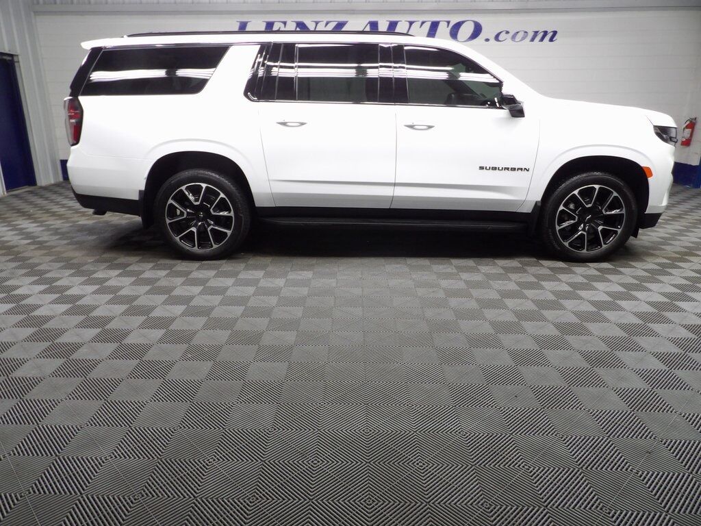 2024 Chevrolet Suburban RST 4WD 7 Passenger Fond du Lac WI