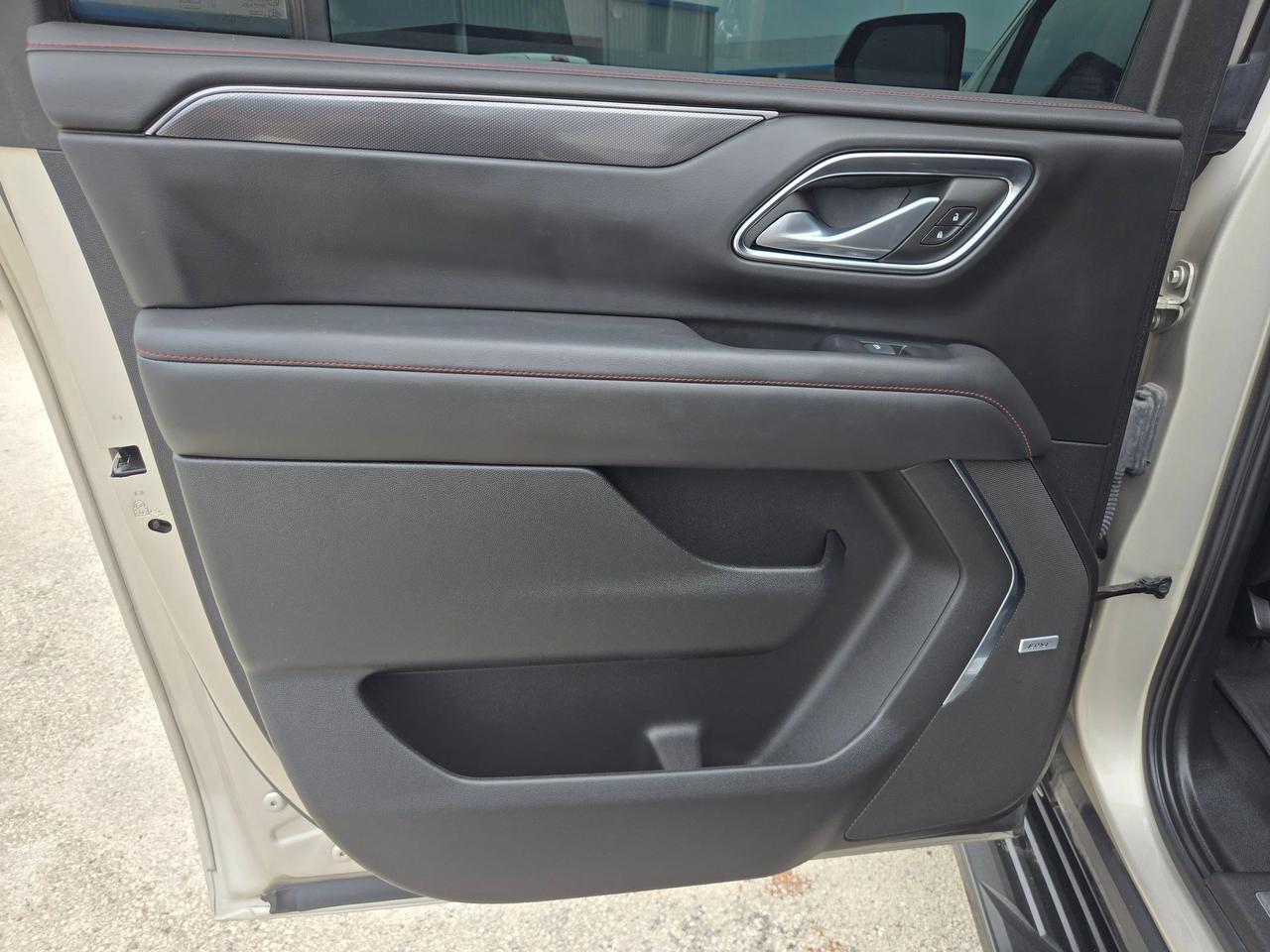 2024 Chevrolet Suburban RST Castroville TX