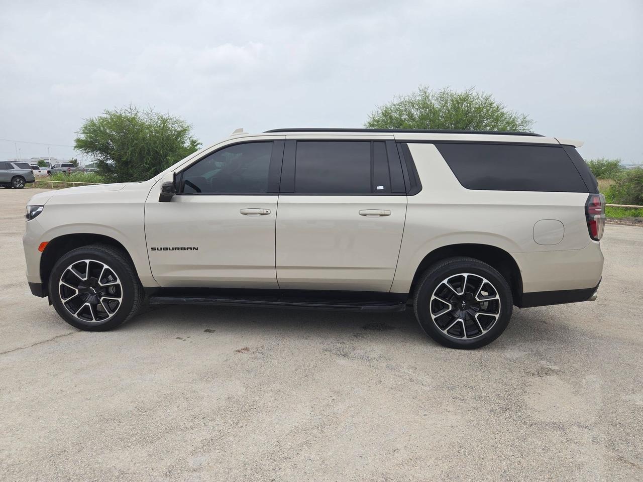 2024 Chevrolet Suburban RST Castroville TX