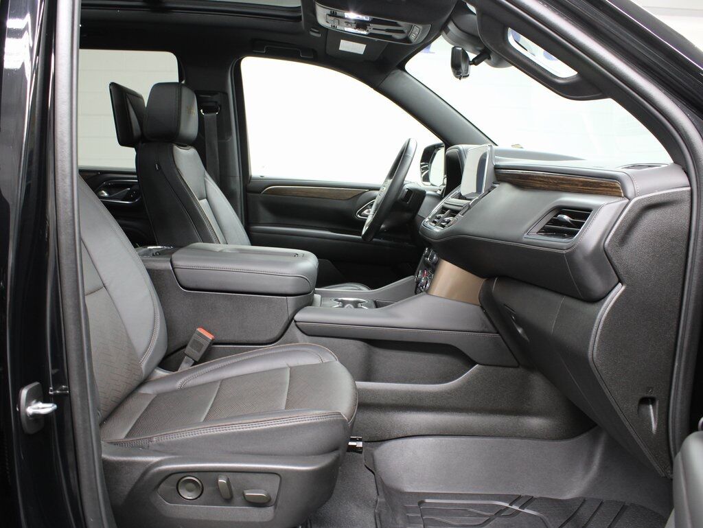 2024 Chevrolet Tahoe High Country 4WD 7 Passenger Fond du Lac WI