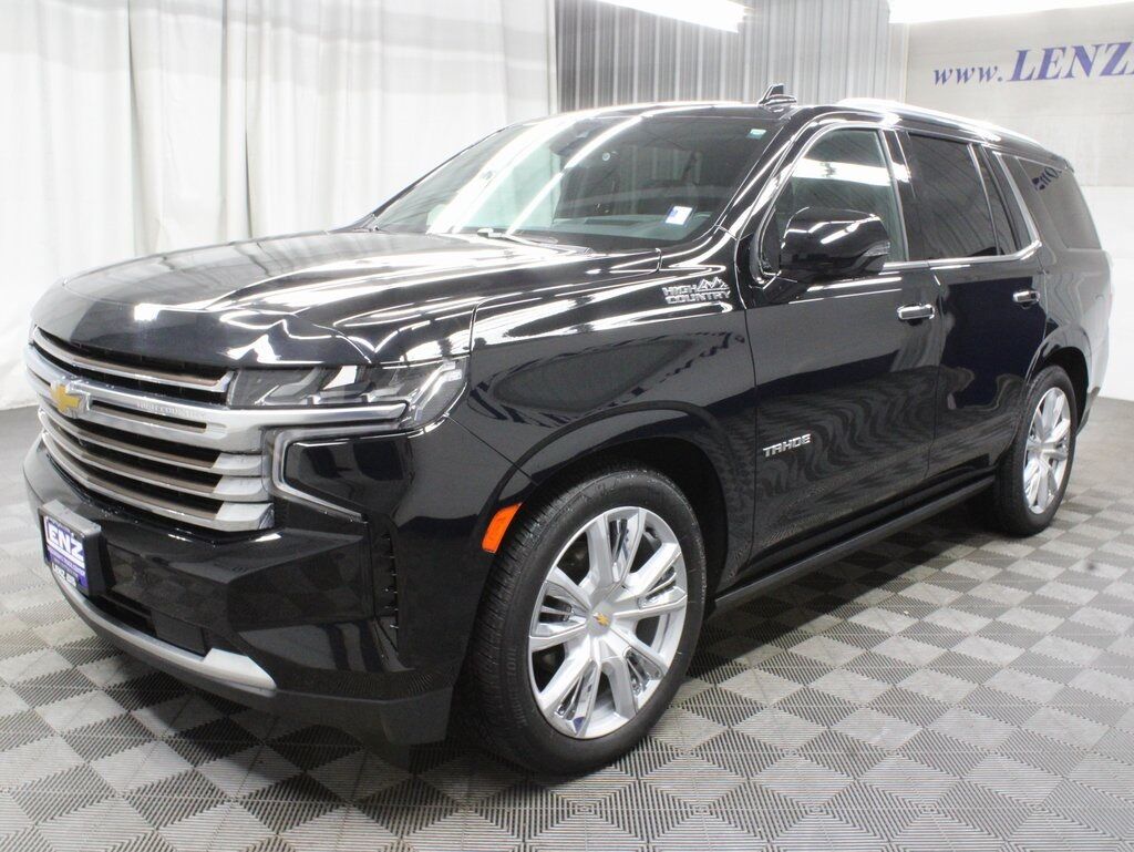 2024 Chevrolet Tahoe High Country 4WD 7 Passenger Fond du Lac WI