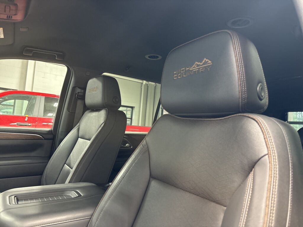 2024 Chevrolet Tahoe High Country 4WD 7 Passenger Minocqua WI