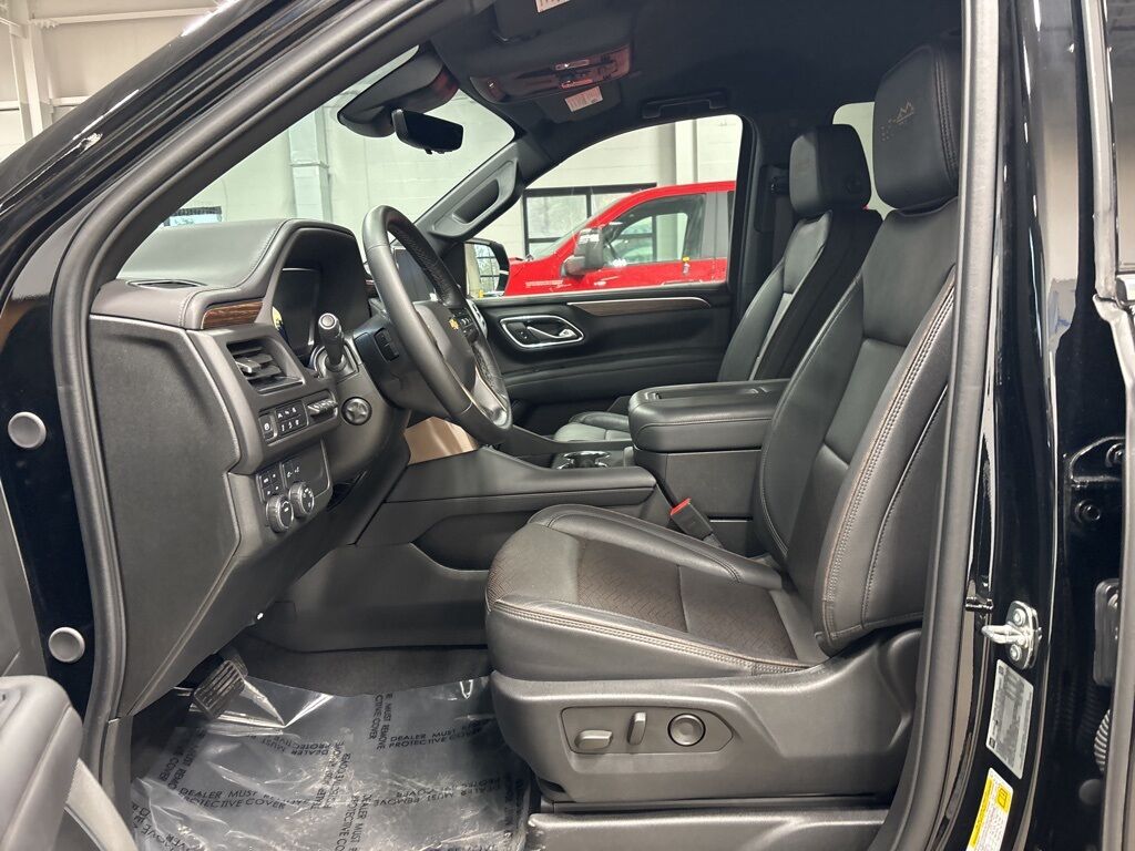 2024 Chevrolet Tahoe High Country 4WD 7 Passenger Minocqua WI
