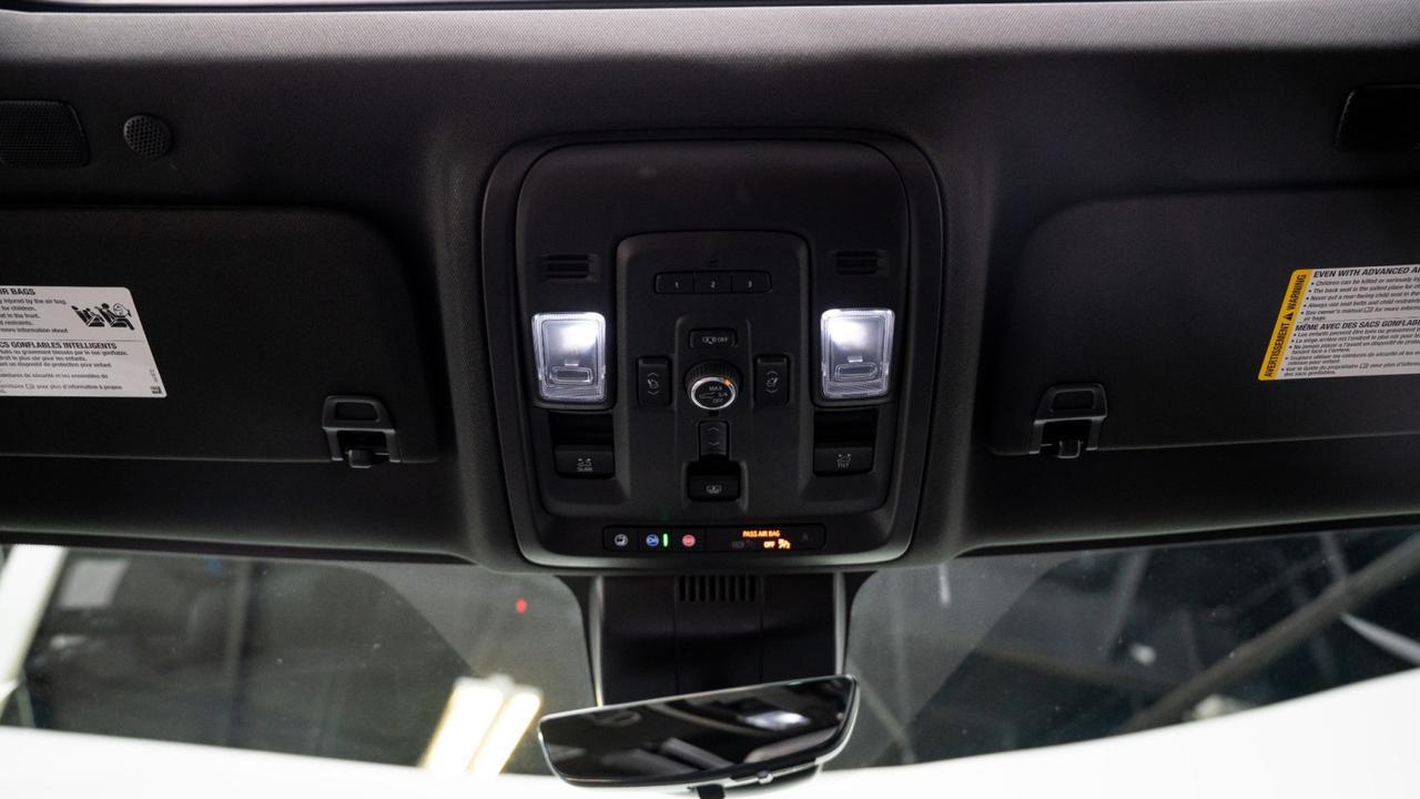 2024 Chevrolet Tahoe Premier w/ Panoramic Sunroof & Enhanced Display Franklin TN