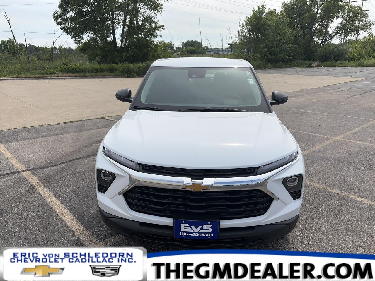 2024 Chevrolet Trailblazer LS FWD 1.3L ConfidencePkg w/RearParkAssist RearXTrafficAlert LaneChangeAlertHD-RearCamera