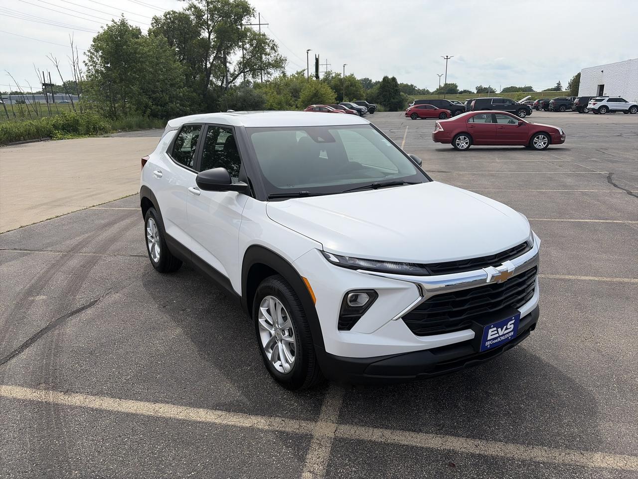 2024 Chevrolet Trailblazer LS FWD 1.3L ConfidencePkg w/RearParkAssist RearXTrafficAlert LaneChangeAlertHD-RearCamera Saukville WI