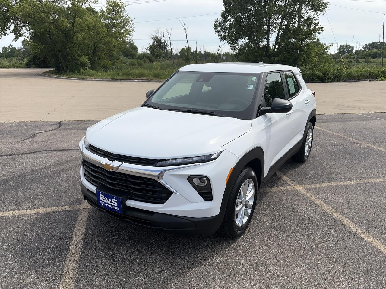 2024 Chevrolet Trailblazer LS FWD 1.3L ConfidencePkg w/RearParkAssist RearXTrafficAlert LaneChangeAlertHD-RearCamera