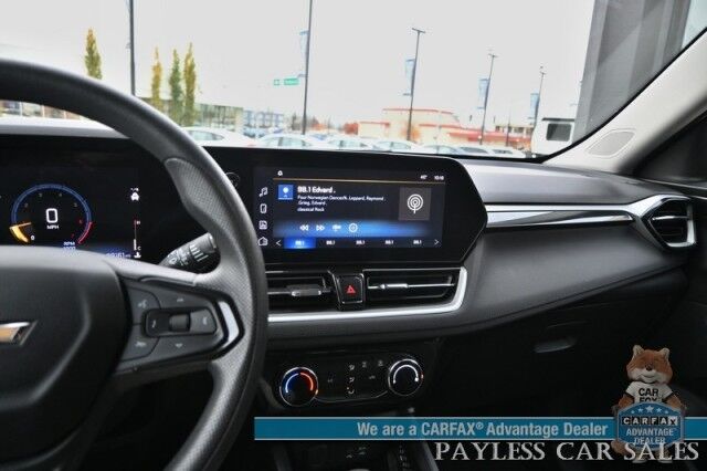 2024 Chevrolet Trailblazer LT / 4X4 / Auto Start / Premium Cloth Seats / Lane Departure & Forward Collision Alert / Apple CarPlay & Android Auto / USB Input / Back Up Camera / Keyless Entry & Start / Cruise Control / 29 MPG / 1-Owner Anchorage AK