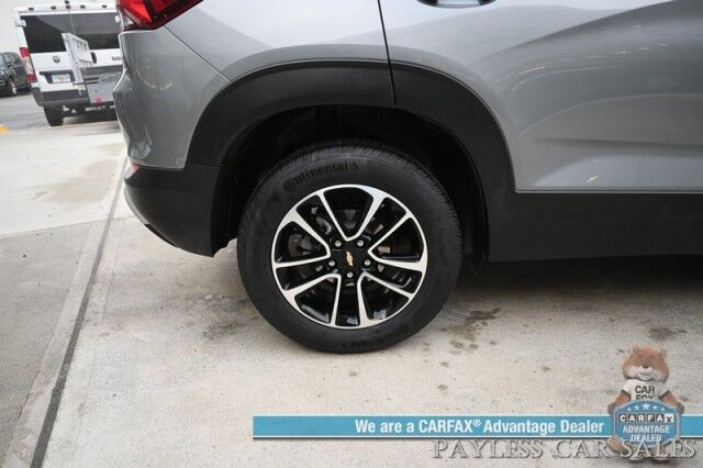 2024 Chevrolet Trailblazer LT / 4X4 / Premium Cloth Seats / Lane Departure & Forward Collision Alert / Apple CarPlay & Android Auto / USB Input / Back Up Camera / Keyless Entry & Start / Cruise Control / 29 MPG / 1-Owner Anchorage AK