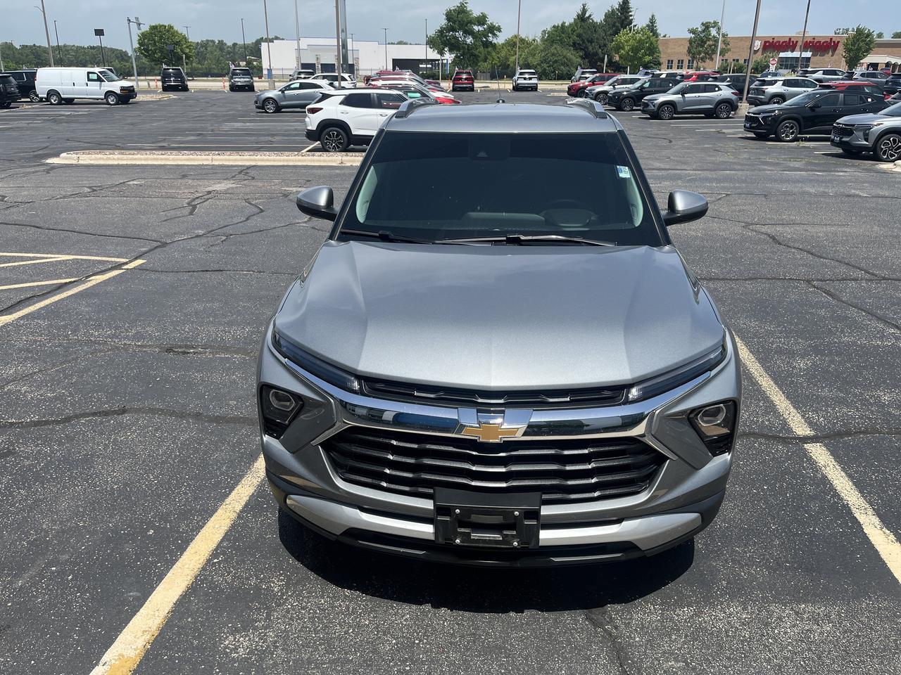 2024 Chevrolet Trailblazer LT FWD 1.3L ColdWx DrvrConf TraileringPkgs w/HtdSeats HtdSteeringWheel