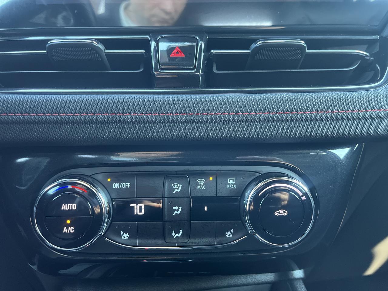 2024 Chevrolet Trailblazer RS AWD AdaptiveCruise&Sound Conv DrvrConfPkgs w/Sunroof Bose Hands-FreePwrLftgt HtdStrngWhl HtdSeats Saukville WI