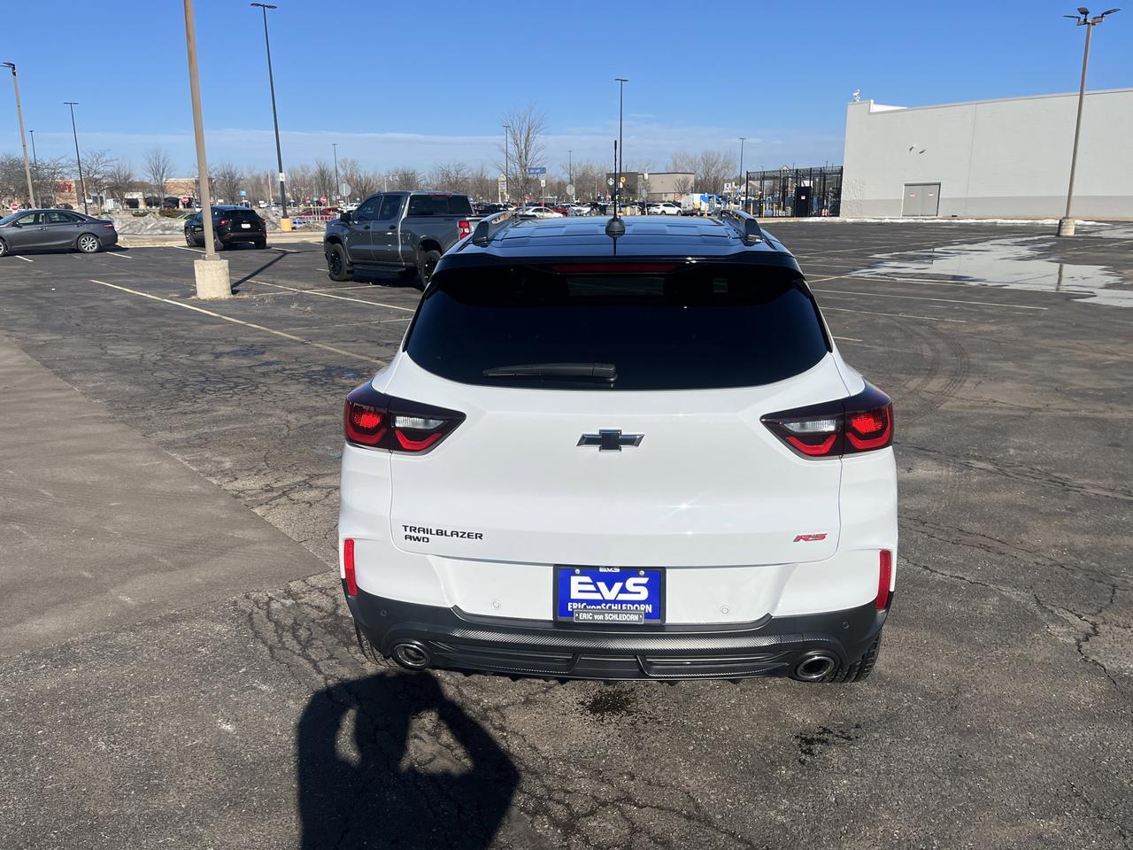 2024 Chevrolet Trailblazer RS AWD AdaptiveCruise&Sound Conv DrvrConfPkgs w/Sunroof Bose Hands-FreePwrLftgt HtdStrngWhl HtdSeats Saukville WI
