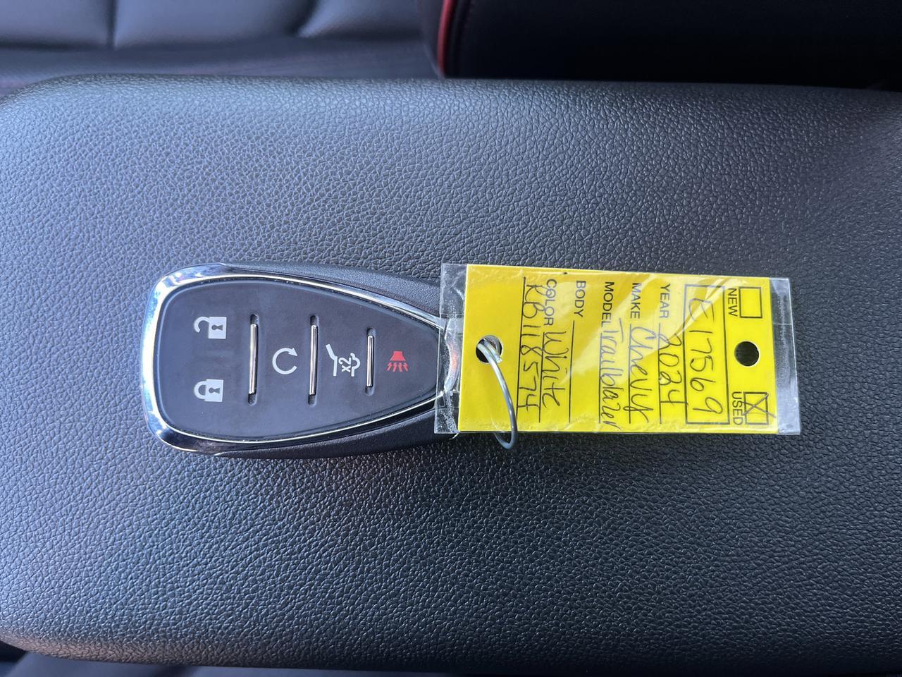 2024 Chevrolet Trailblazer RS AWD AdaptiveCruise&Sound Conv DrvrConfPkgs w/Sunroof Bose Hands-FreePwrLftgt HtdStrngWhl HtdSeats Saukville WI