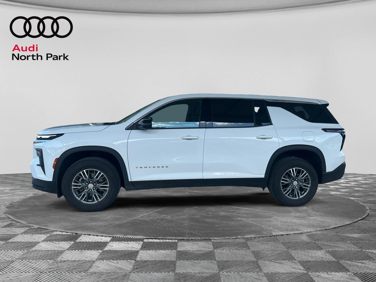 2024 Chevrolet Traverse FWD LS