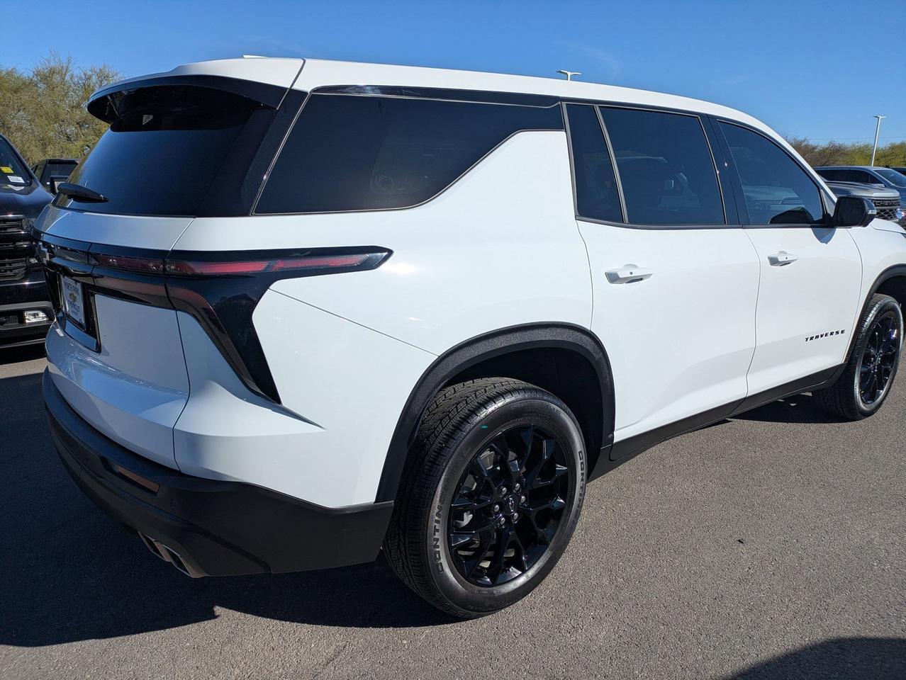 2024 Chevrolet Traverse FWD LS