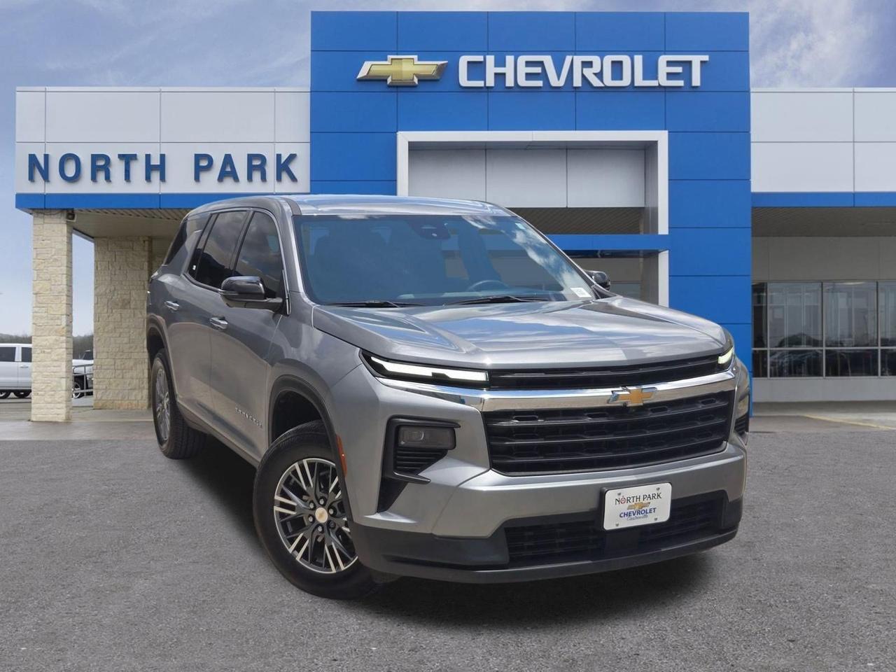 2024 Chevrolet Traverse FWD LS