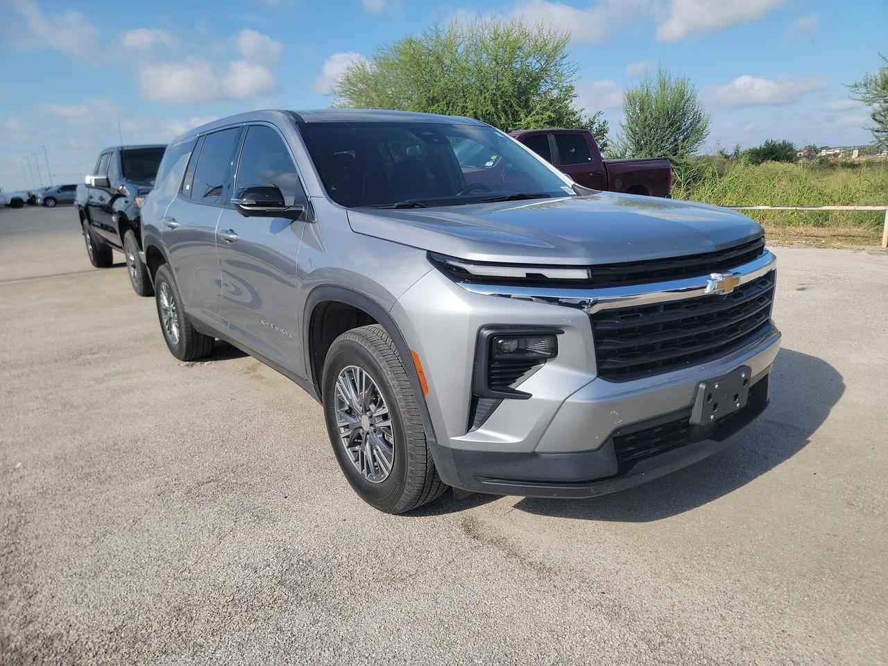 2024 Chevrolet Traverse FWD LS
