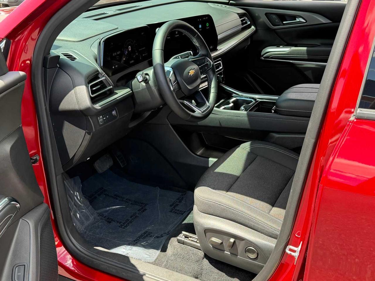 2024 Chevrolet Traverse FWD LT Irving TX