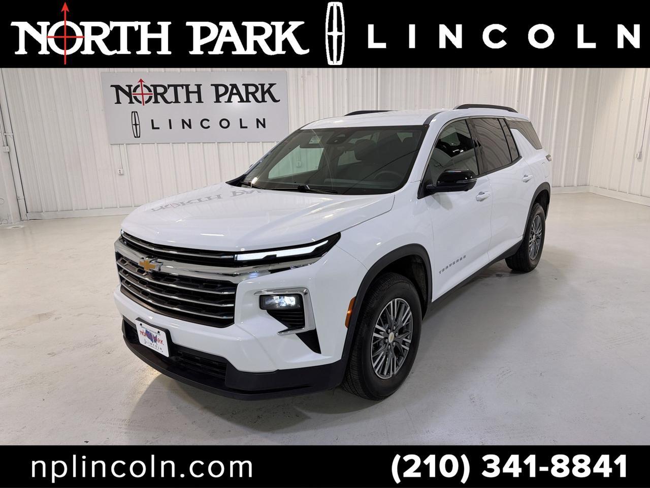 2024 Chevrolet Traverse FWD LT