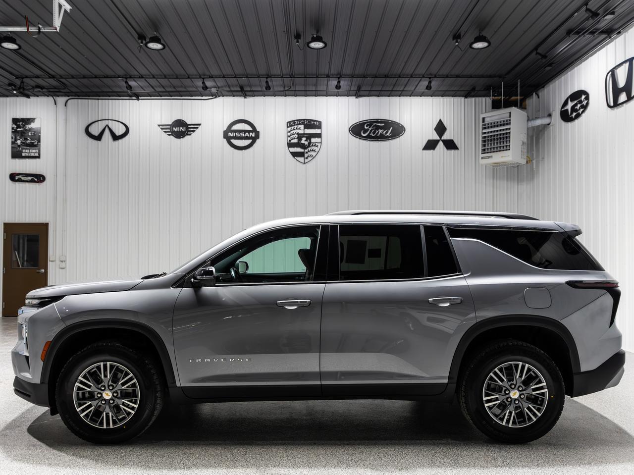 2024 Chevrolet Traverse LT AWD 7-Passenger Cranberry PA