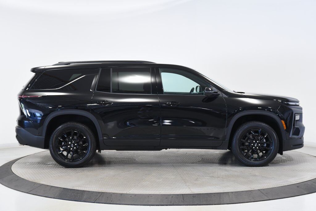 2024 Chevrolet Traverse LT Akron