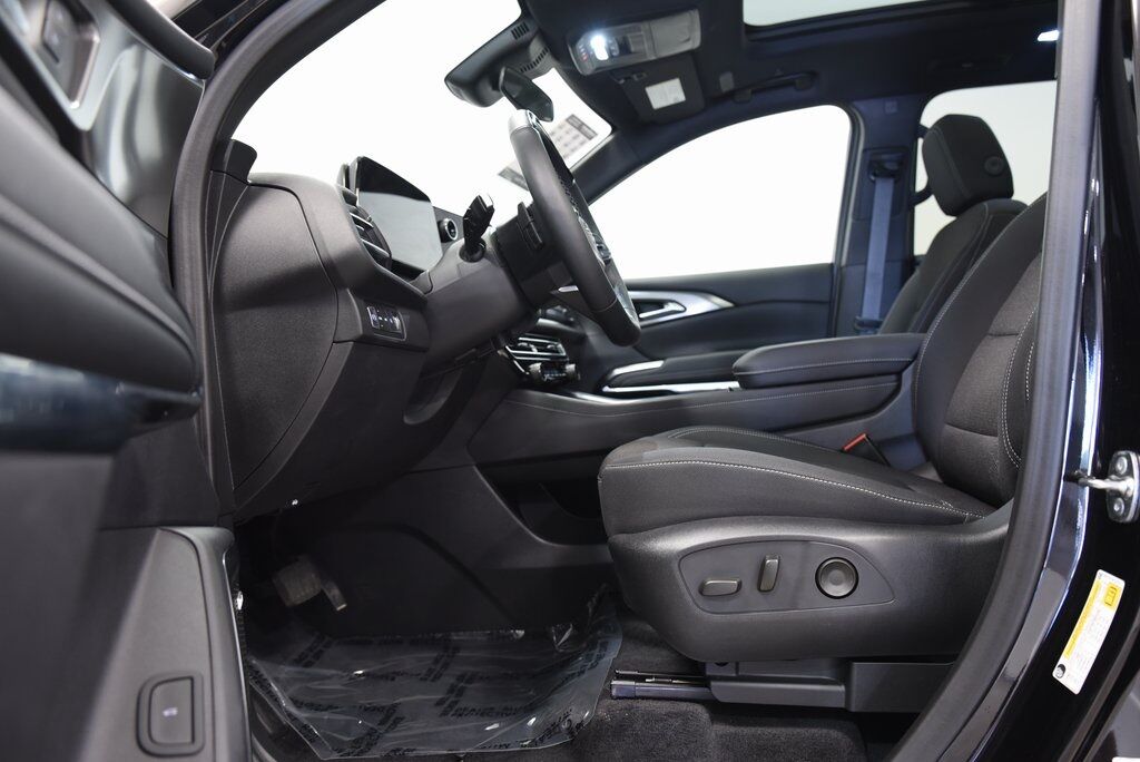 2024 Chevrolet Traverse LT Akron