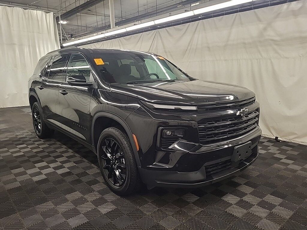 2024 Chevrolet Traverse LT Akron