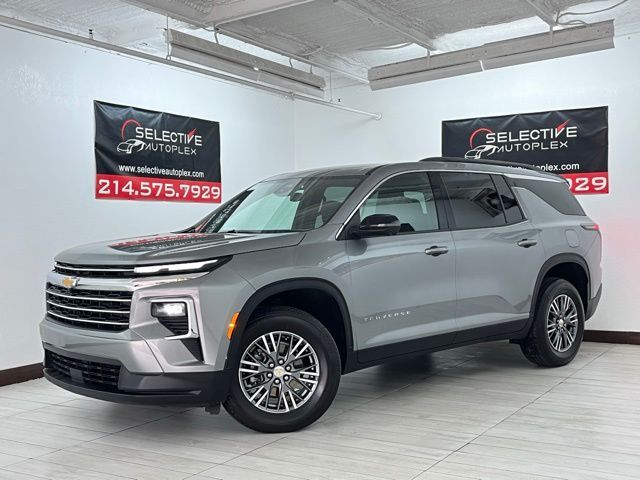 2024 Chevrolet Traverse LT