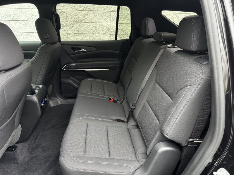 2024 Chevrolet Traverse LT Willow Grove PA