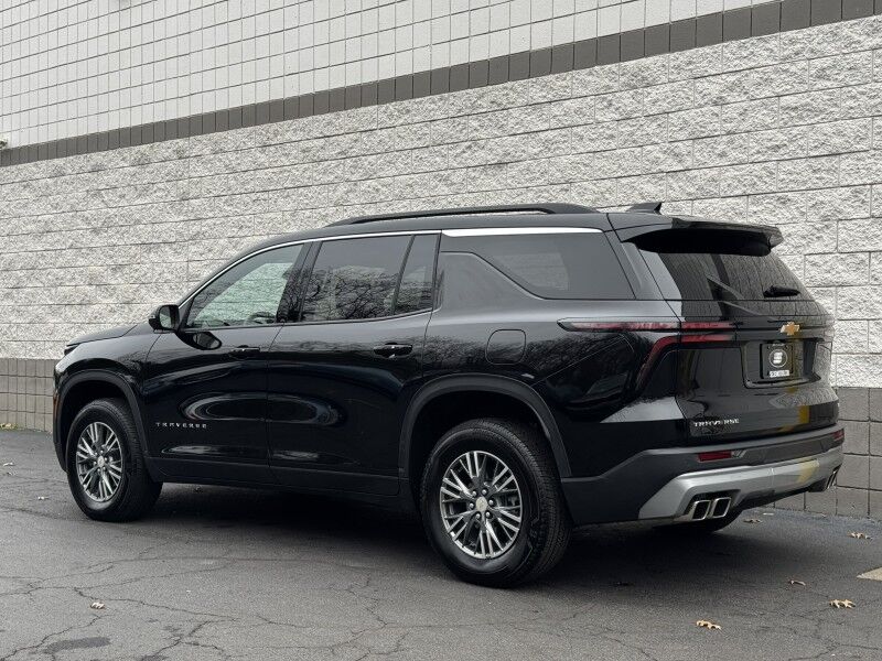 2024 Chevrolet Traverse LT Willow Grove PA
