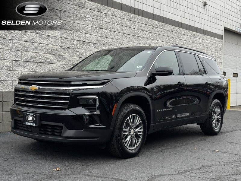 2024 Chevrolet Traverse LT