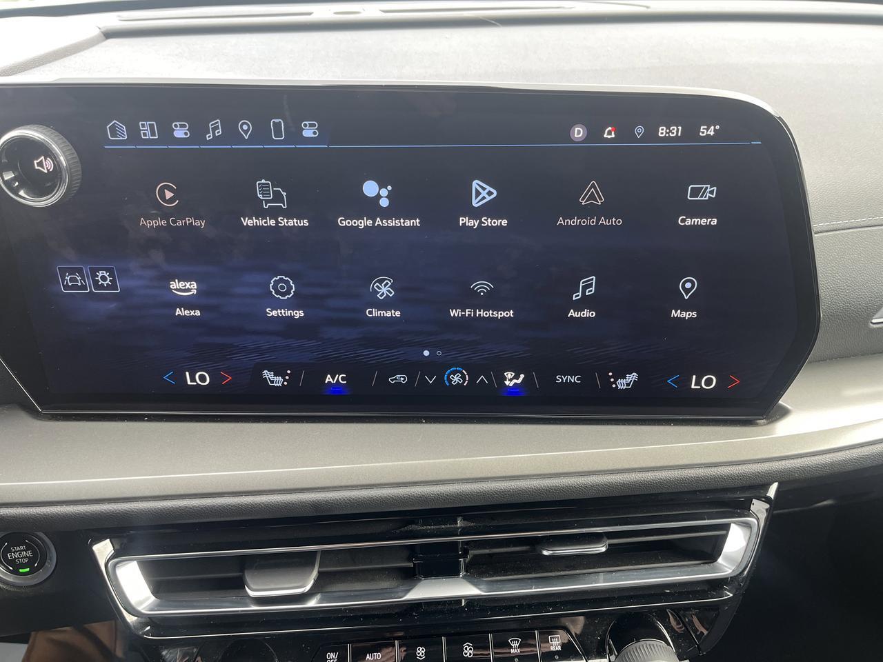 2024 Chevrolet Traverse LT w/AdaptiveCruise HeatedSeats HtdStrngWhl PowerLiftgate RemoteStart HD-SurroundVision Saukville WI